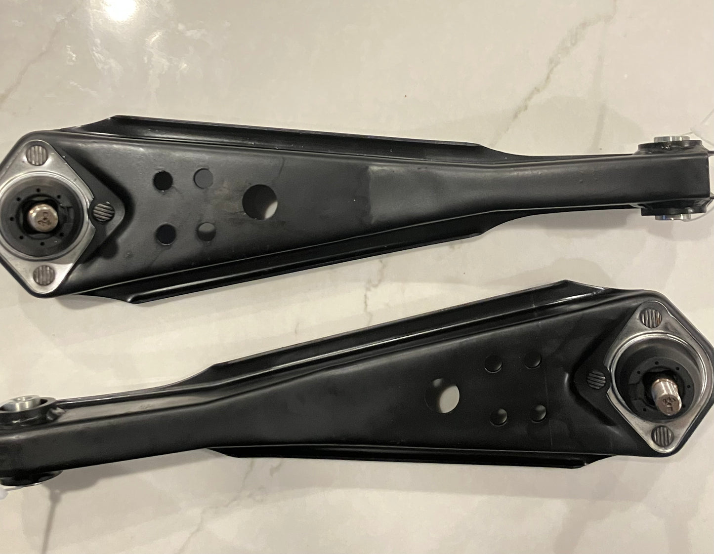 1967 Ford Mustang/Fairlane (65/66) lower control arms (roller) NOS MOOG K8121 MADE IN USA